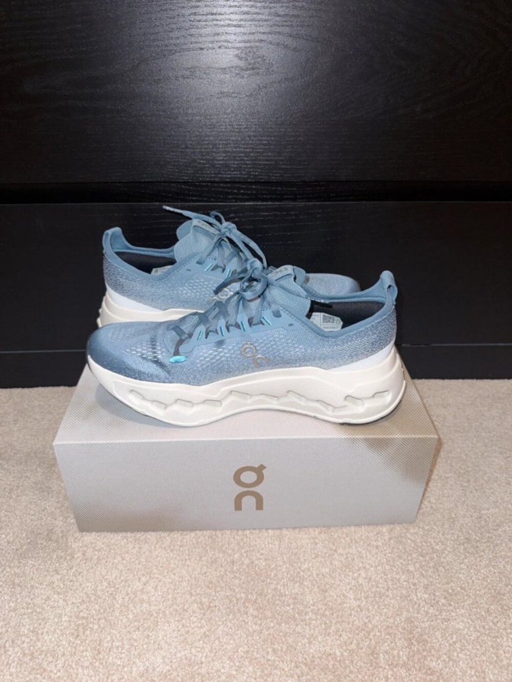 On Cloud Cloudsurfer Max Running Shoes Light Blue/White Men's US 9.5